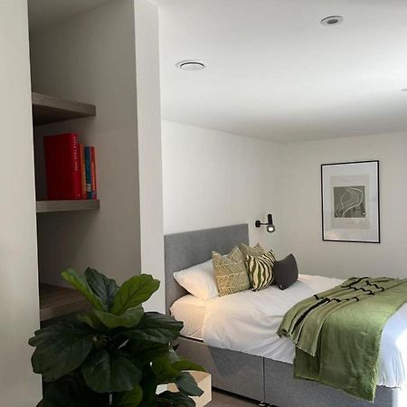 Brand New 3-Bedroom Home In Londra Exterior foto