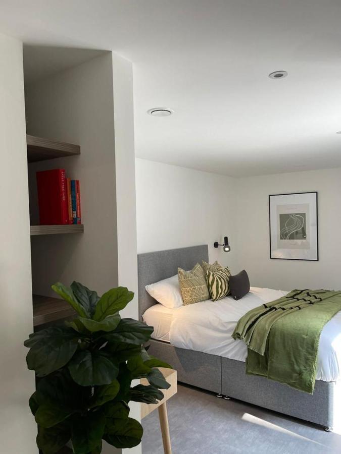 Brand New 3-Bedroom Home In Londra Exterior foto