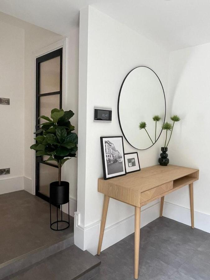 Brand New 3-Bedroom Home In Londra Exterior foto
