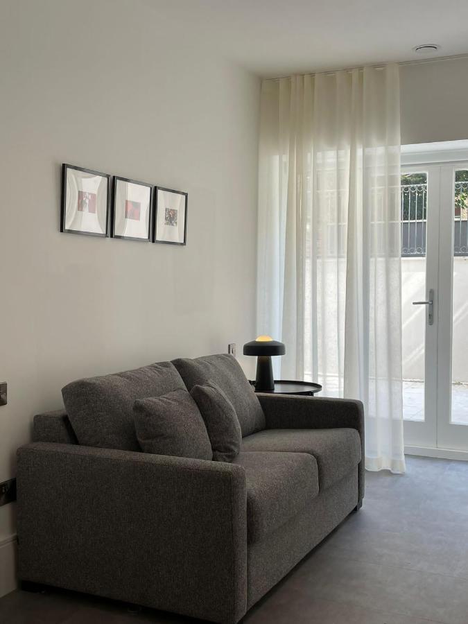 Brand New 3-Bedroom Home In Londra Exterior foto
